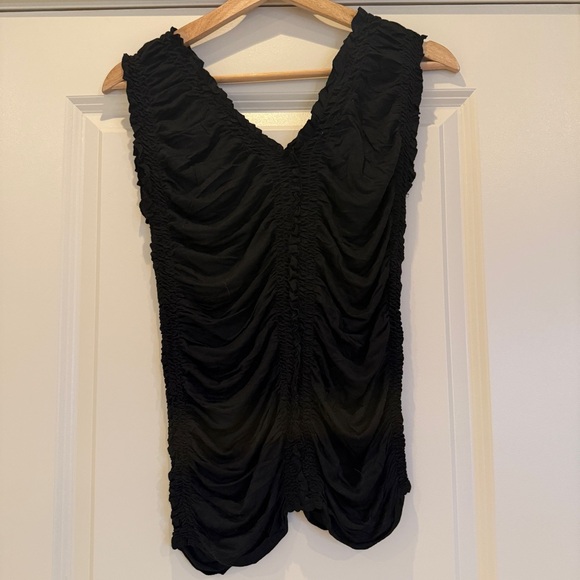 3/$15‼️ Elegant Black Ruched V-Neck Tank Top, One Size, Stretch Fit, Like New - Picture 4 of 11